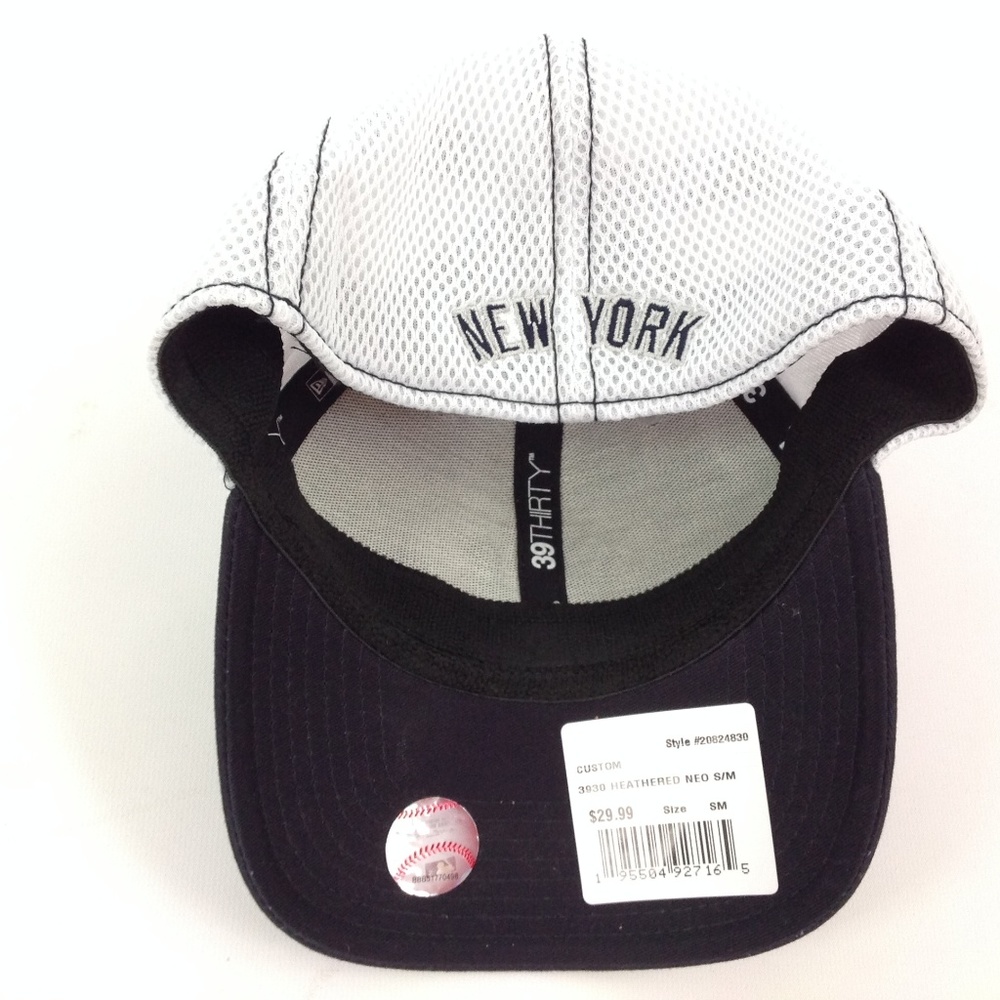 New York Yankees Men's Baseball Hat Size S/M - Picture 3 of 7